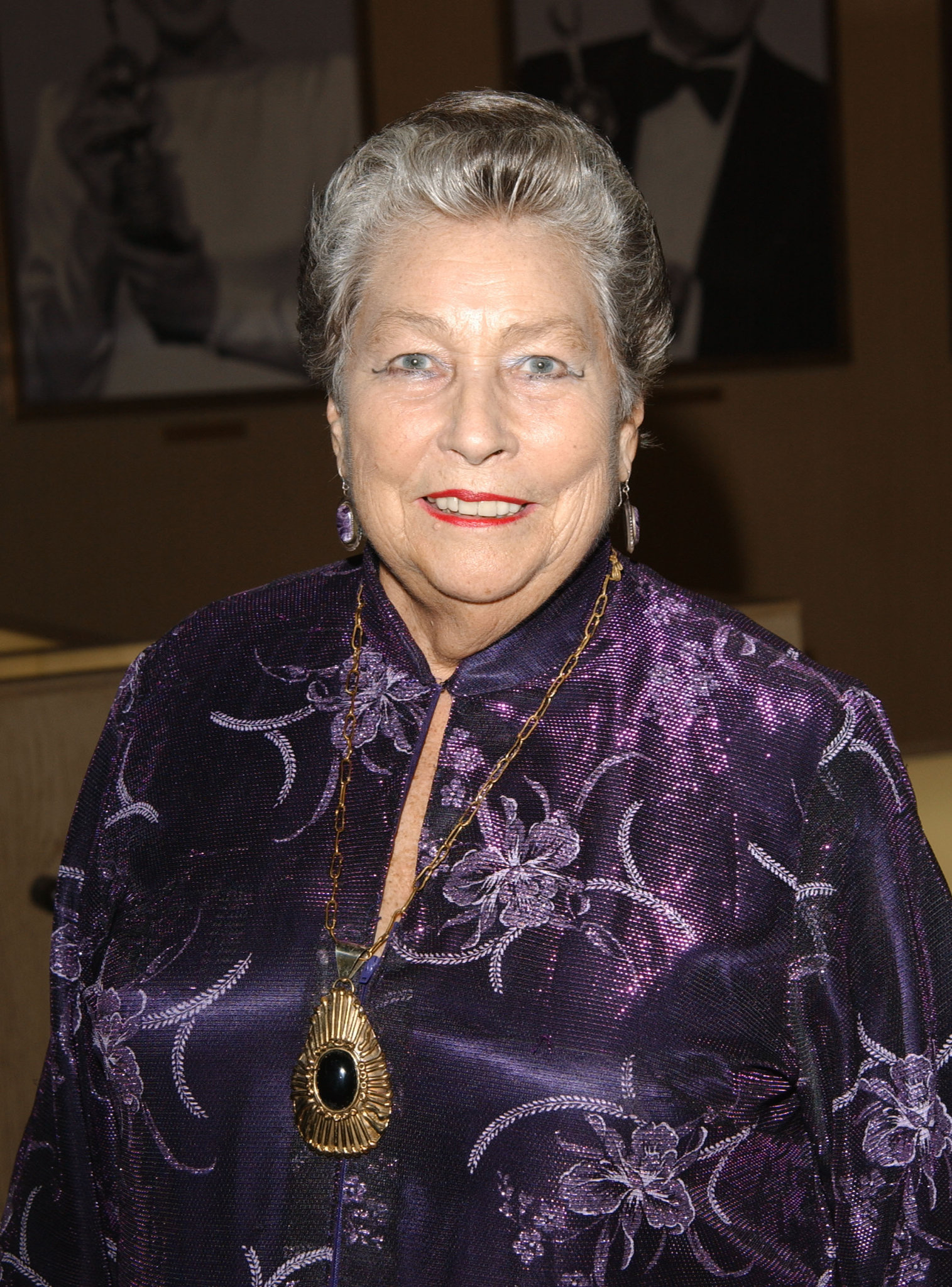 Ann Lawrence / Anne Lawrence Durviaux Uotx88pkhwcy3m Ferdi Hamid